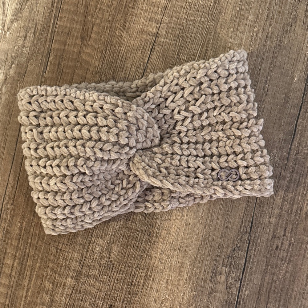 Cozy Knitted Twist Headband - Taupe